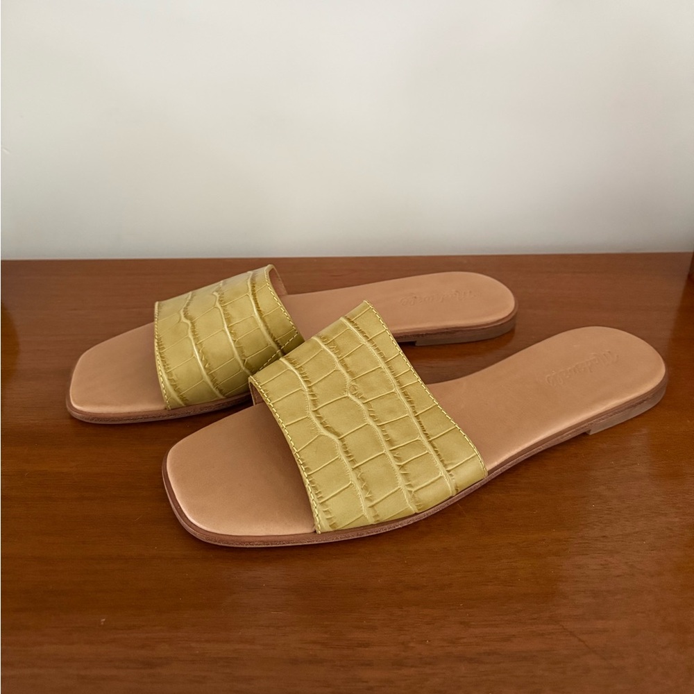 Madewell - 11 - Croc Embossed Leather Slide Sandals